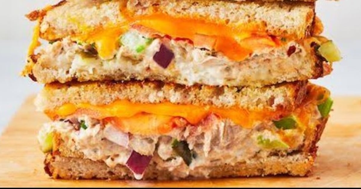 (Albacore) Tuna Melt - West Hills Menu - Jinky's Cafe - Restaurants in ...