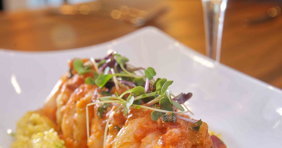 Coastal Shrimp & Grits Dinner Menu Secreto Southern Kitchen