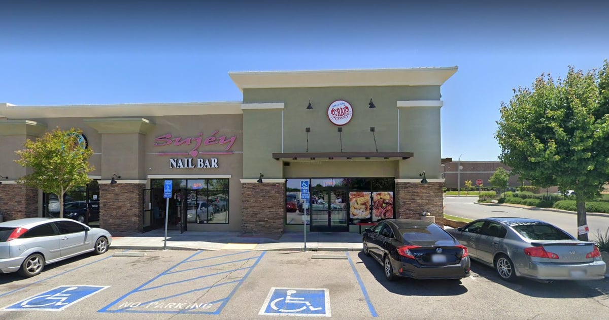 Palmdale Crab N Spice Seafood Restaurant