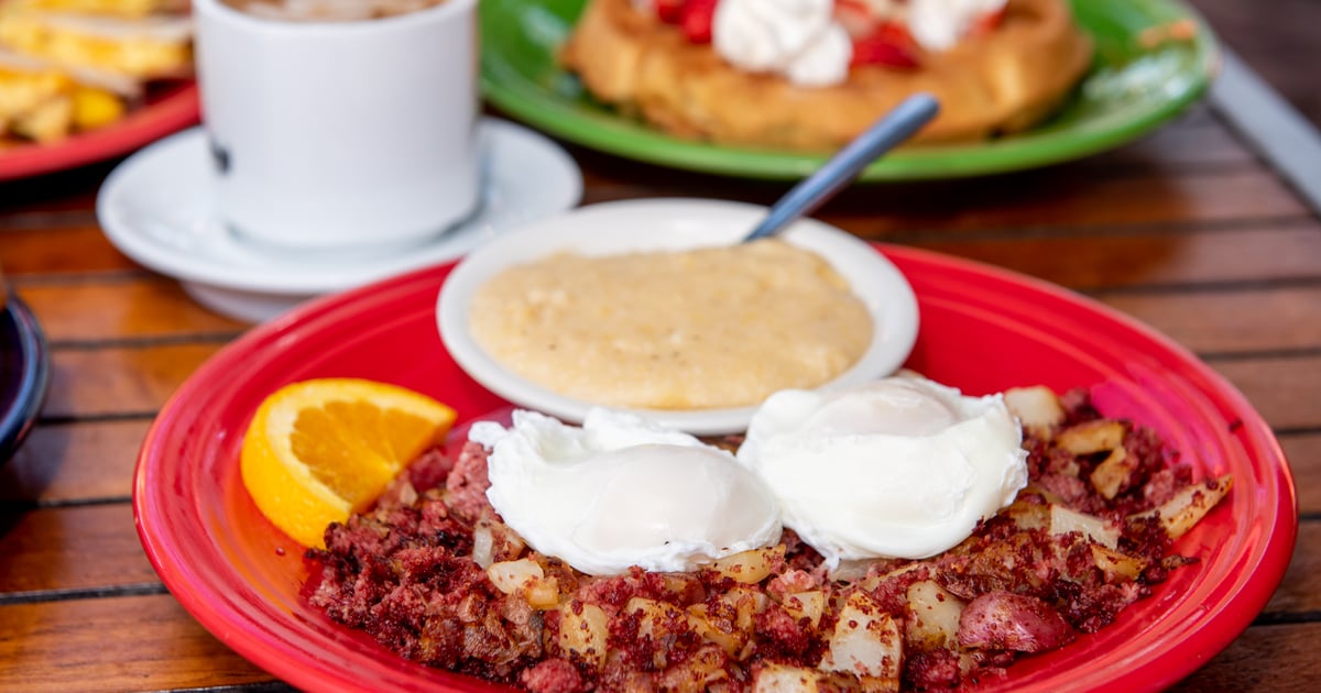 Corned Beef Hash Menu Deli Lane Café & Sunset Tavern