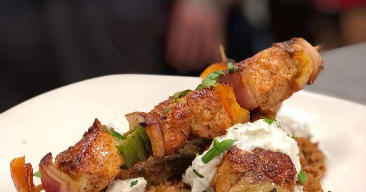 Cravings Wine Bar & Grille Restaurant in Woodbury, MN