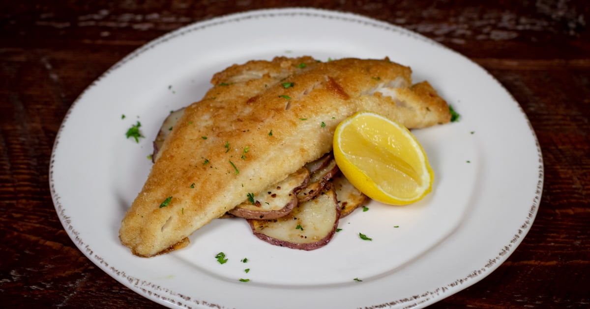 Signature Pan Fried Walleye Menu Lure Lakebar