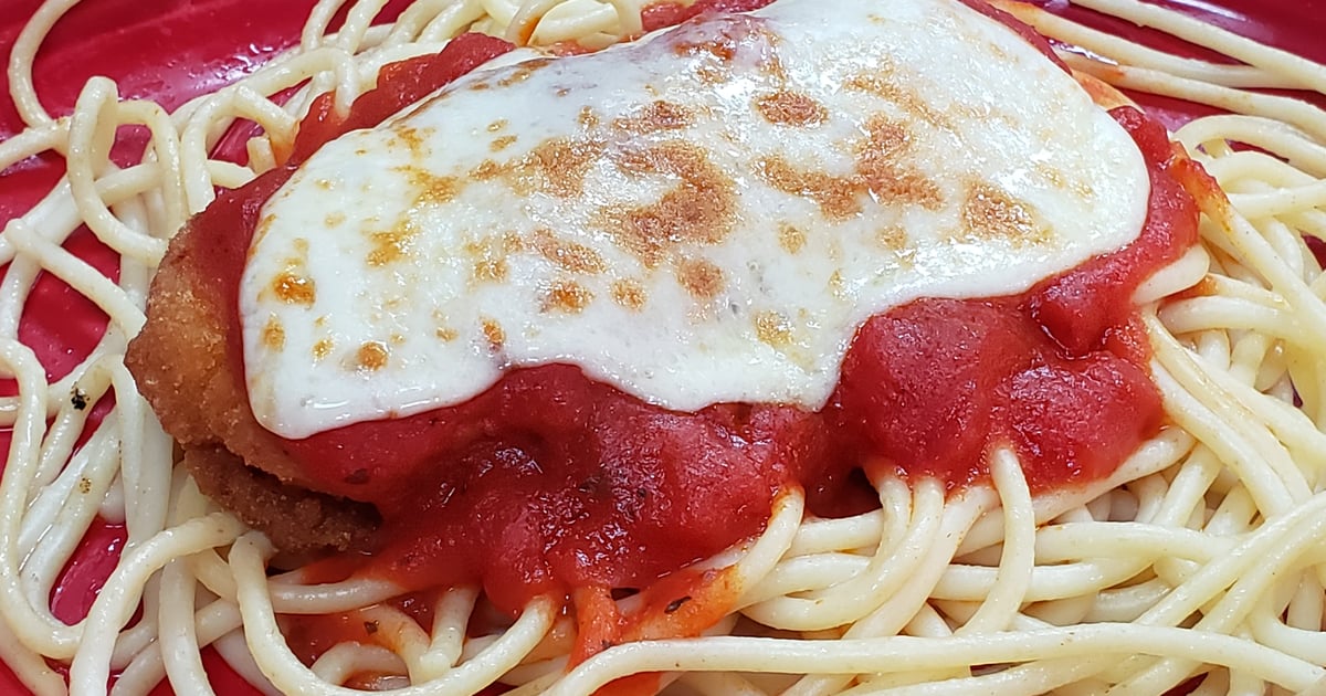 Chicken Parmesan, Salad & Breadstick Special Full Dinein Menu