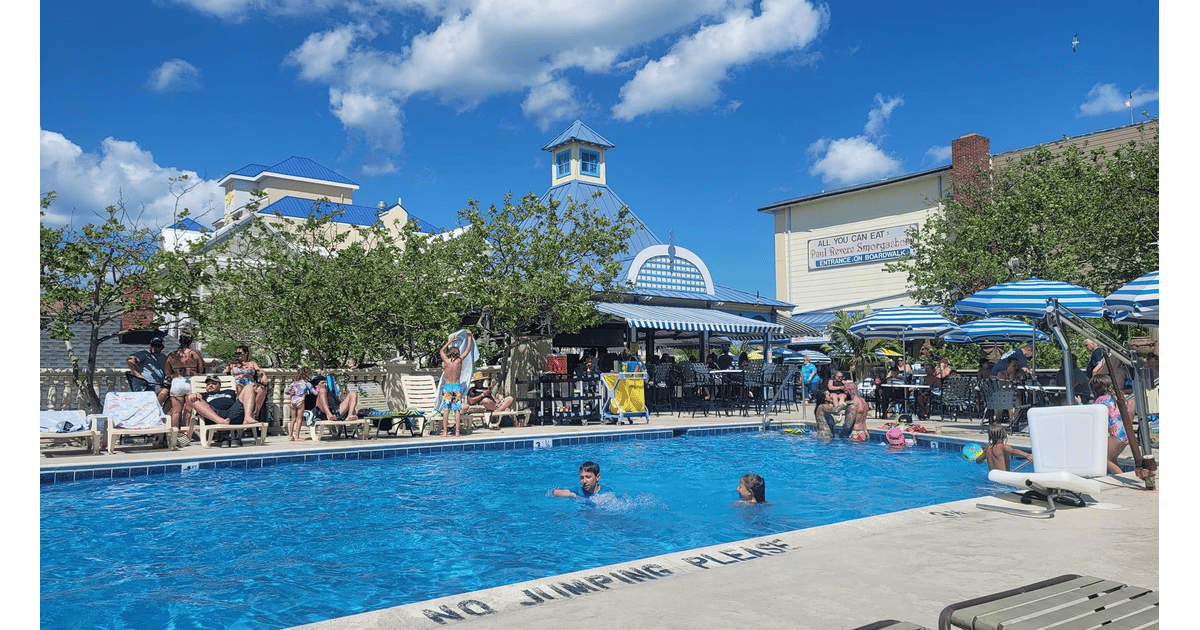 Caribbean Pool Bar Cabanas Beach Bar & Grille American Restaurant in Ocean City, MD
