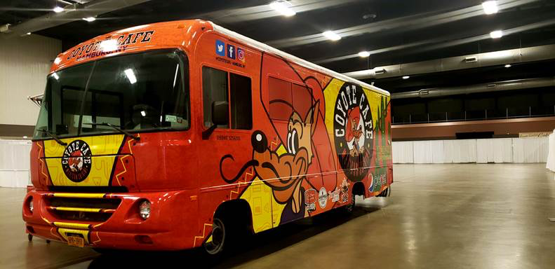 picture of food truck and restaurant