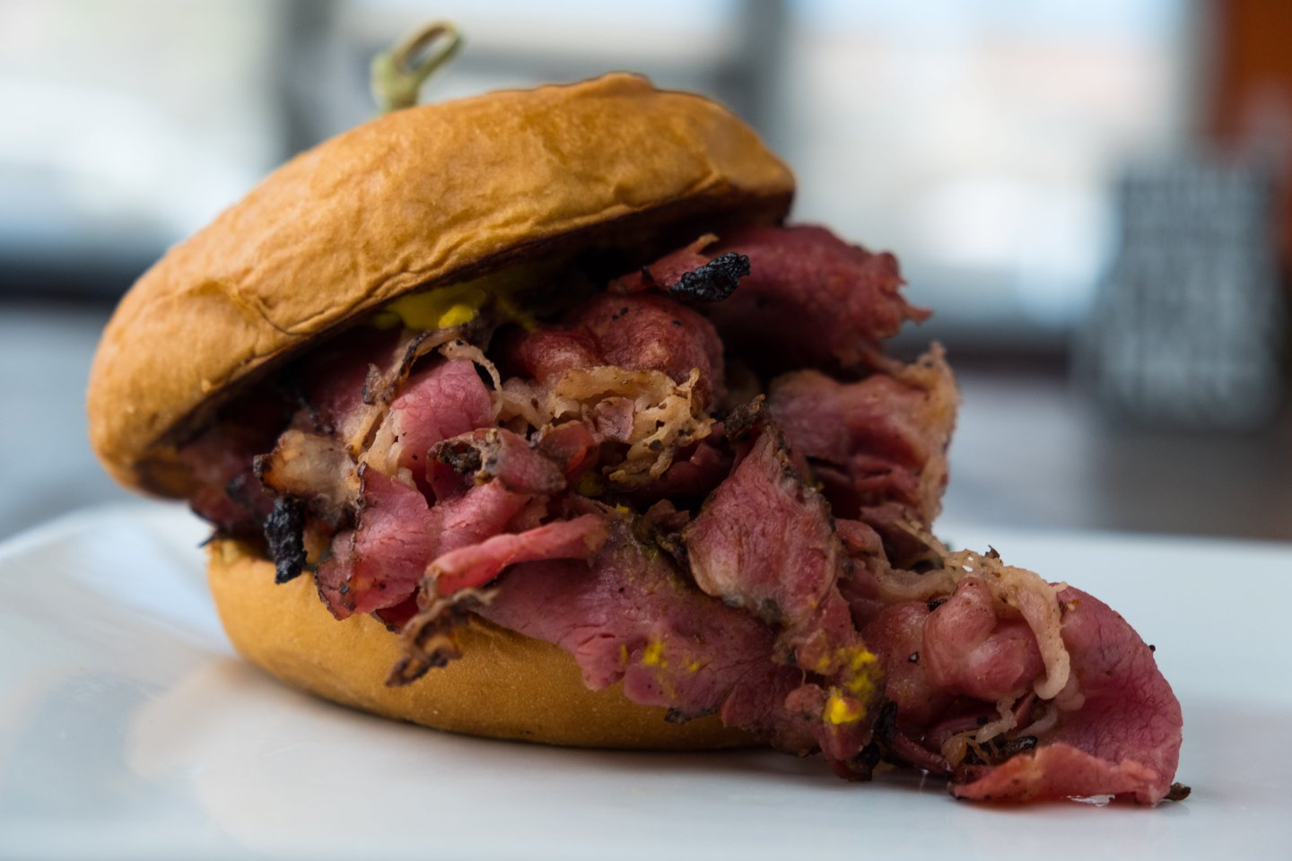 Half pounder pastrami