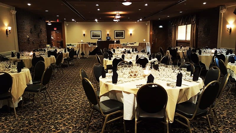 cranberry room