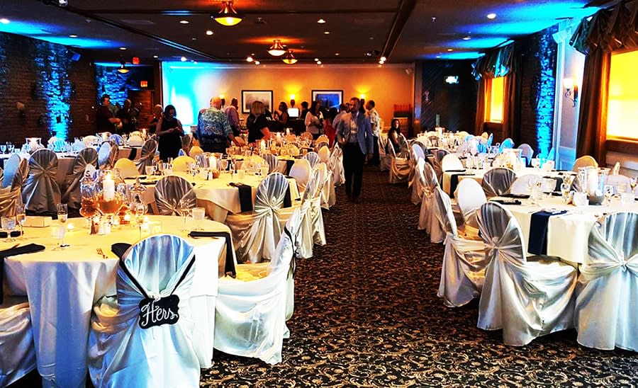 cranberry room