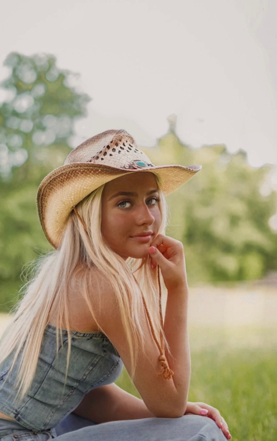 Ava Connell DEBUT! The Old Mulehouse American Restaurant in Jasper, GA