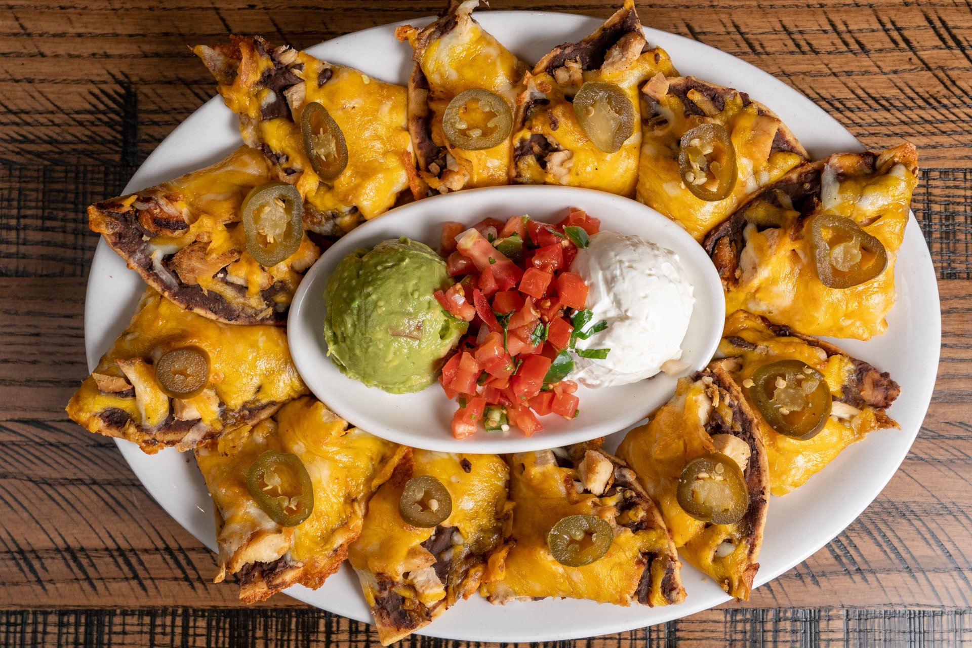 Chicken Fajita Big Rock Nachos - Stone Werks Big Rock Grille