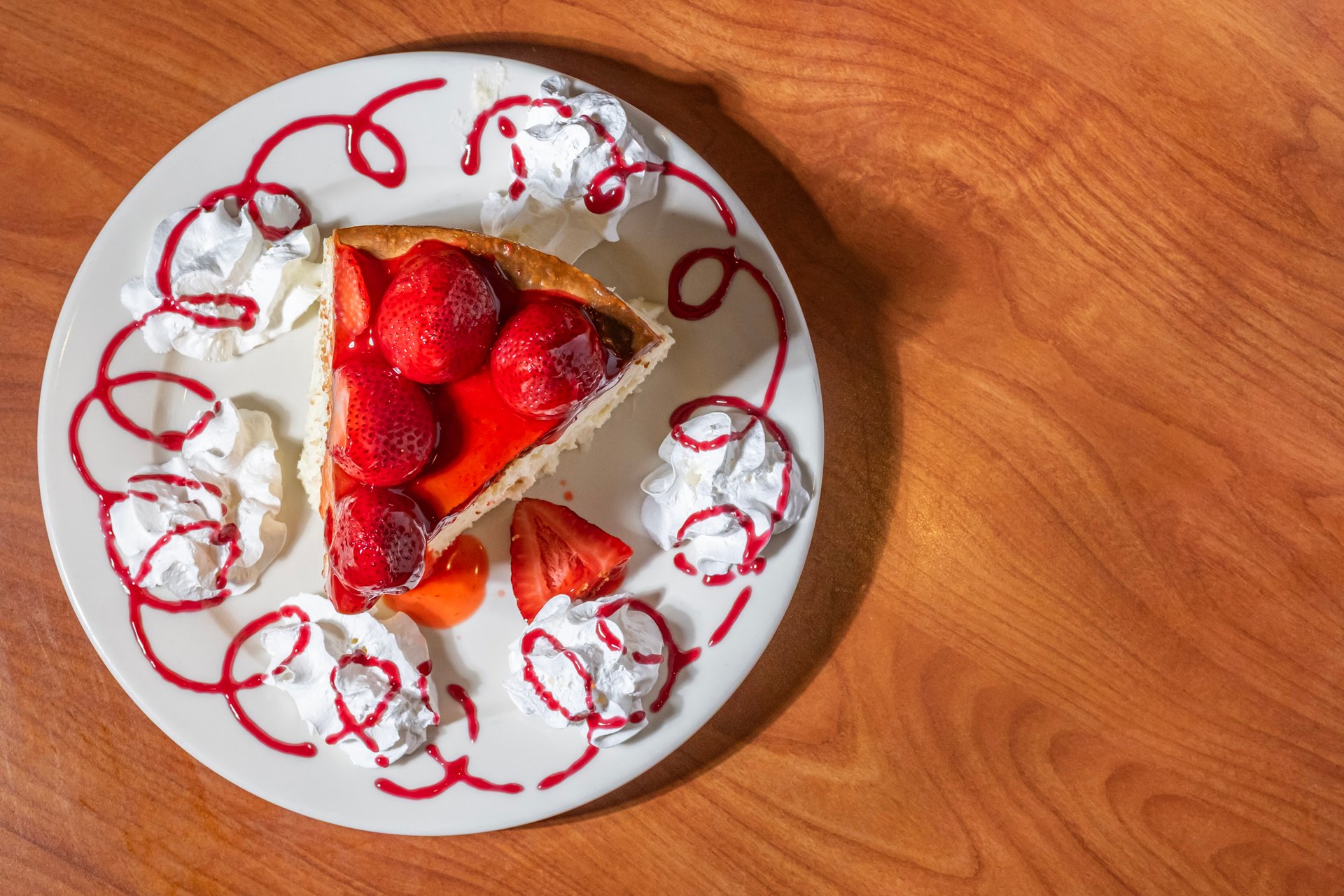 Fresh Strawberry Cheesecake - Marietta Diner - Classic neon