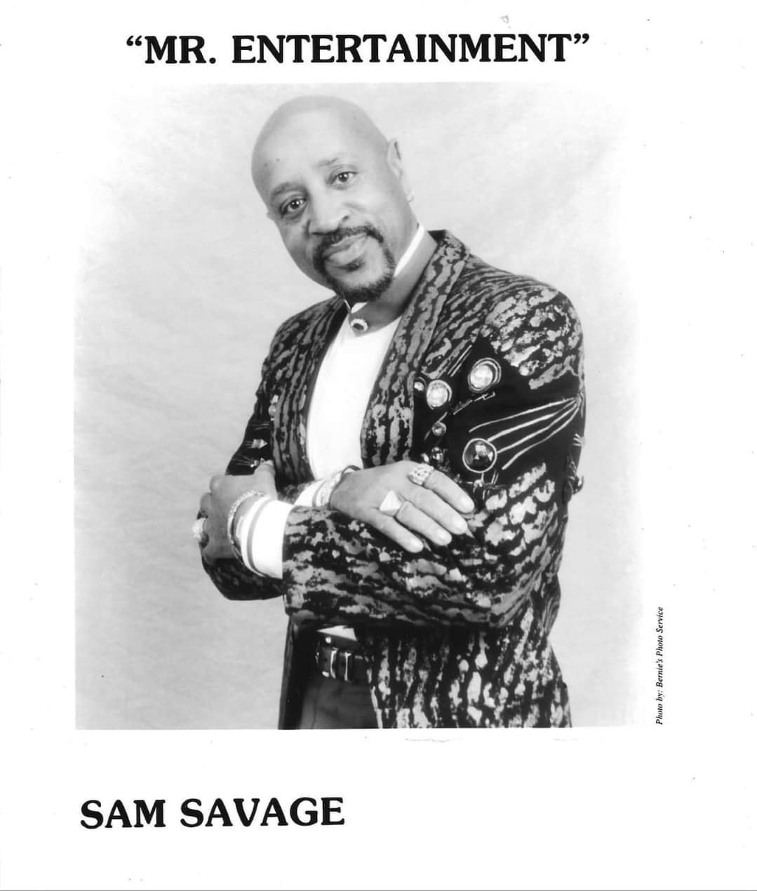 Sam Savage Local Bar & Grille Bar & Grill in Wood Dale, IL