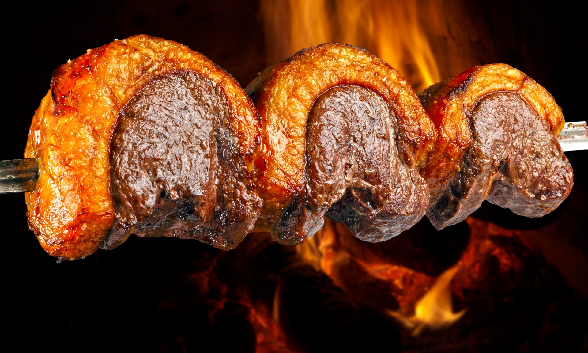 Steak rotisserie at the steakhouse, sliced picanha, Picanha 21217687 PNG