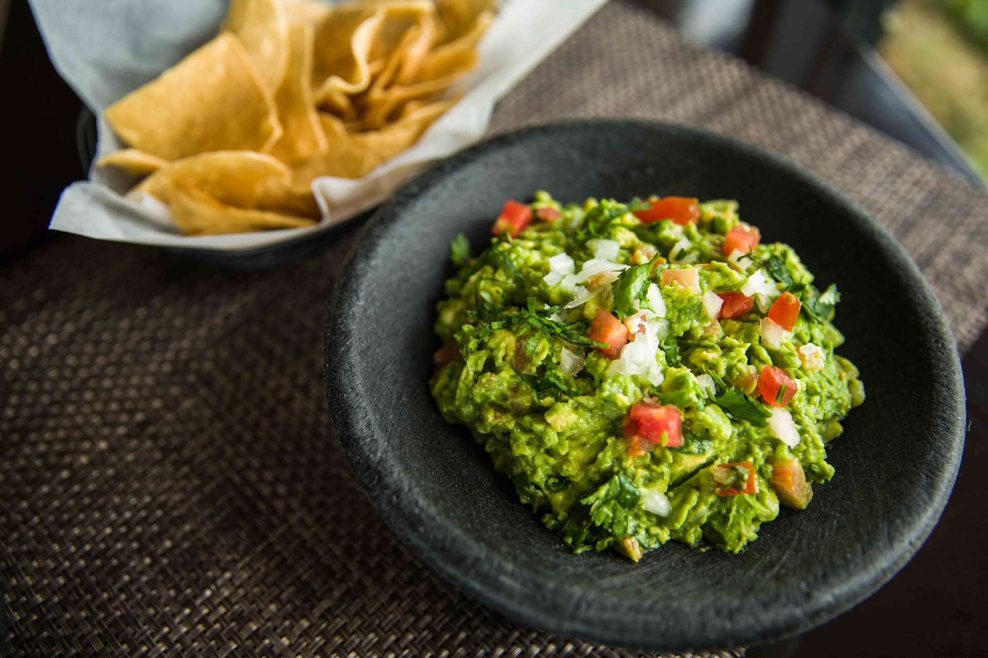 guacamole recipe served on a plate, by Elvira's Grill - Upland guacamole recipe served on a plate, by Elvira's Grill - Upland