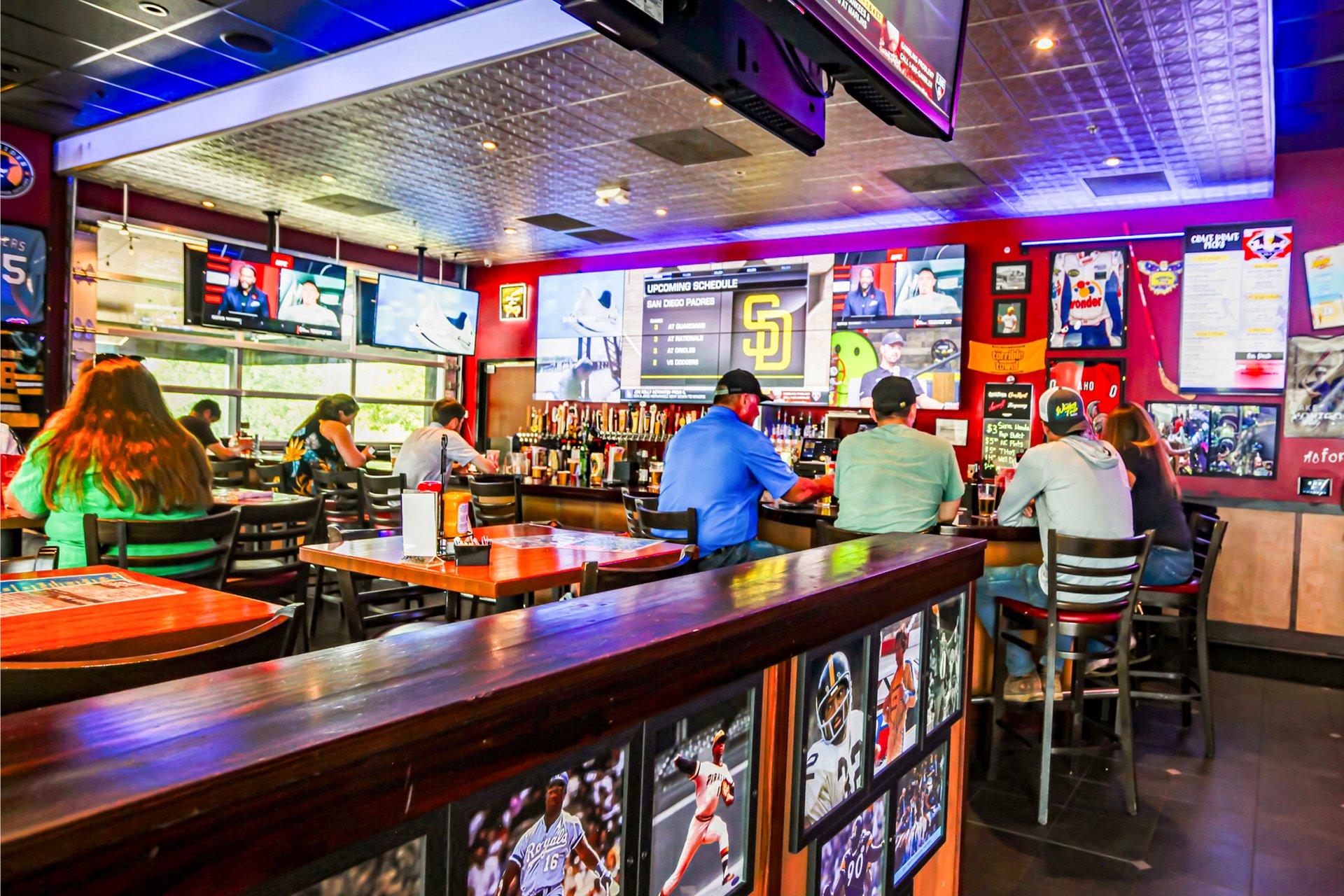 The Dugout Tavern & Grill