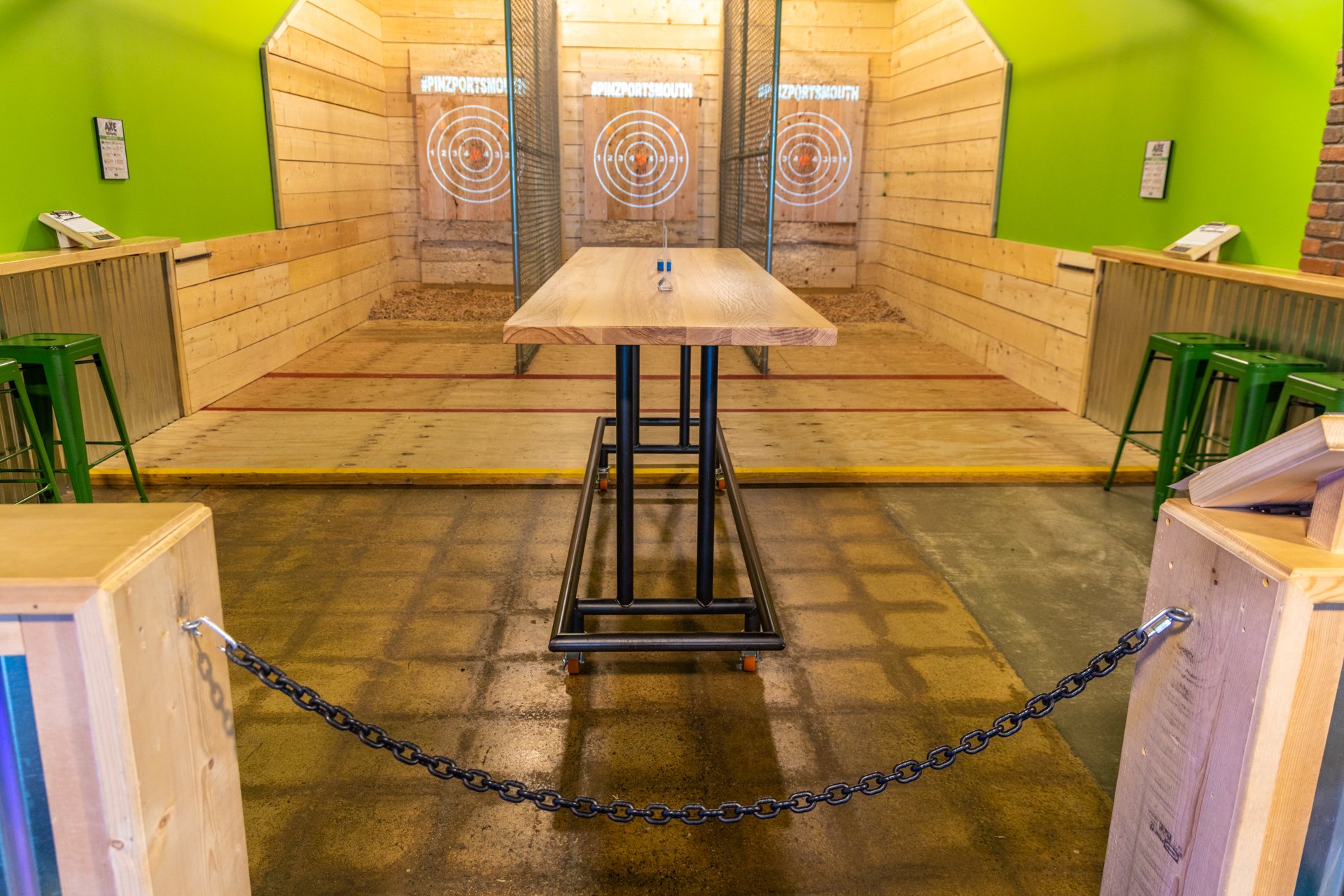 HQ Fun Bunker  Bowling, Axe Throwing, Food & Family Entertainment
