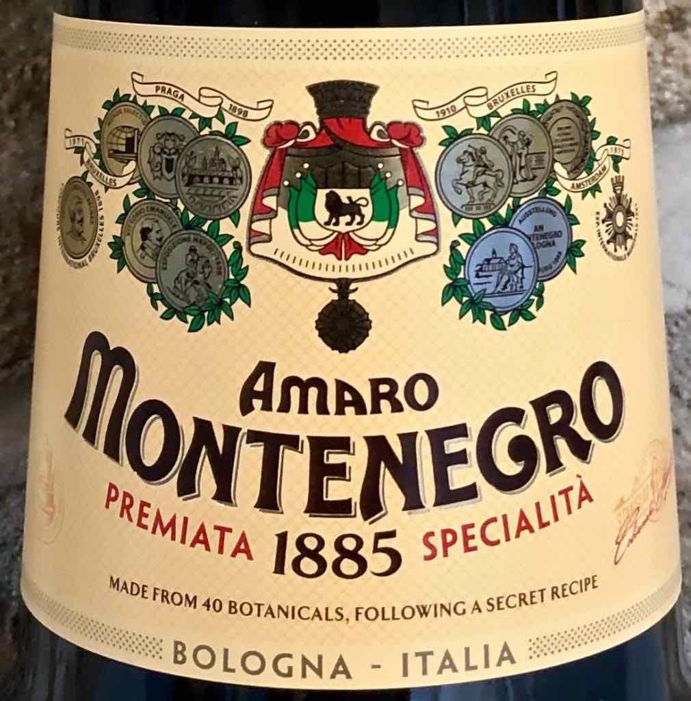 Amaro Montenegro Gift Pack with Icon Glass