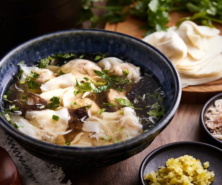雲呑SOUP 33. Spinach & Mushroom Wonton 素云吞汤| Vanessa's Dumpling House