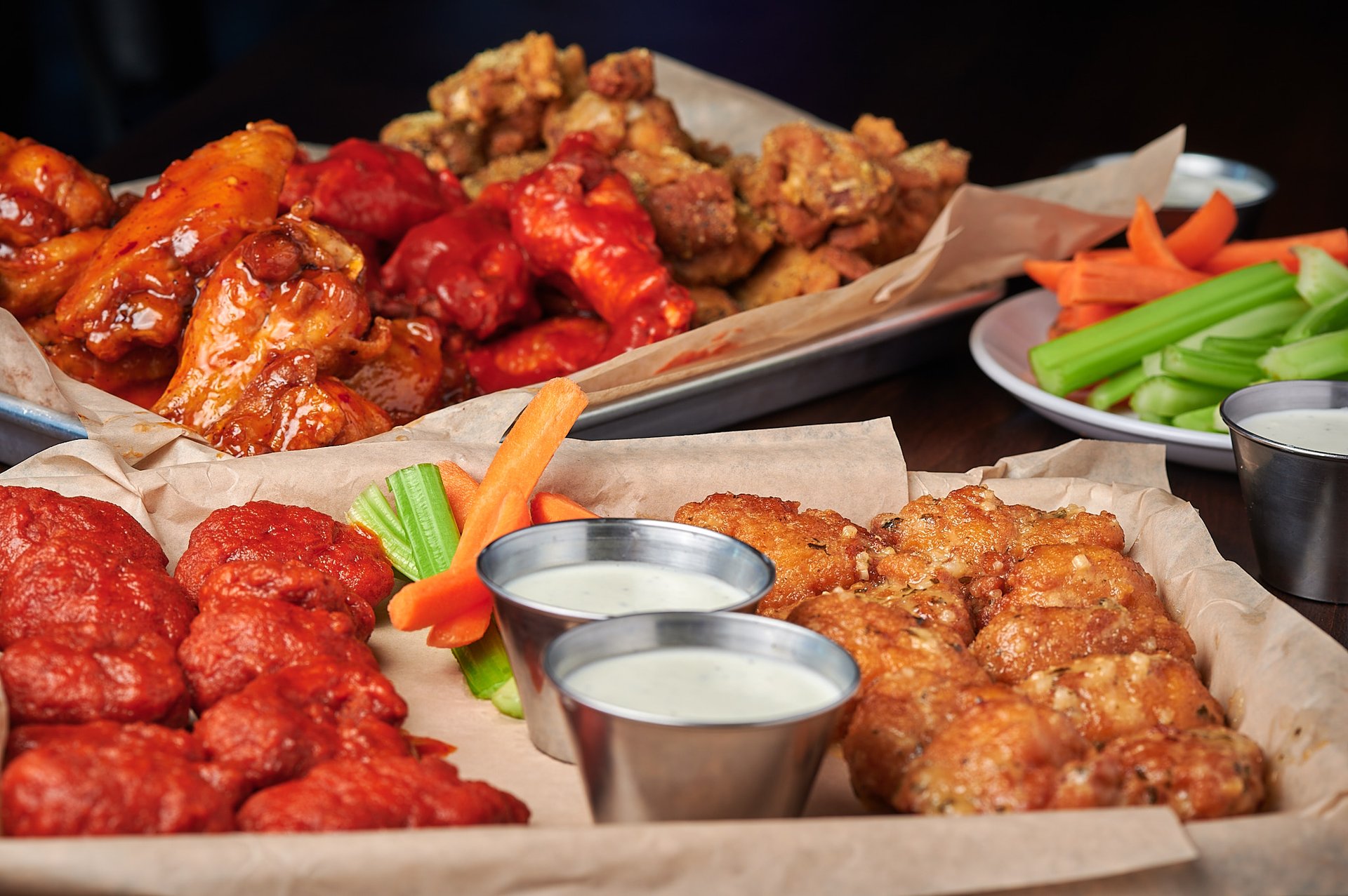 Specials \u0026 Promotions - Wings Over USA - Chicken Wings Restaurant in TX, image size:1920x1277
