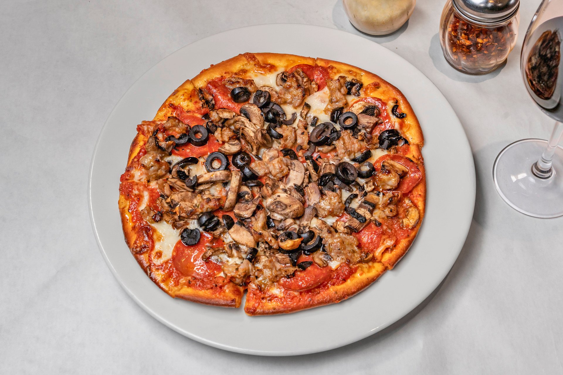 タチツボスミレ Combination Pizza - Tomato Thyme - Italian Restaurant in San Jose, CA