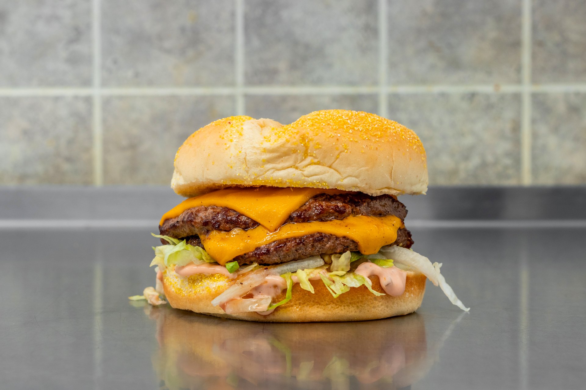 Double Cheeseburger Big Bun Drive In American Restaurant in