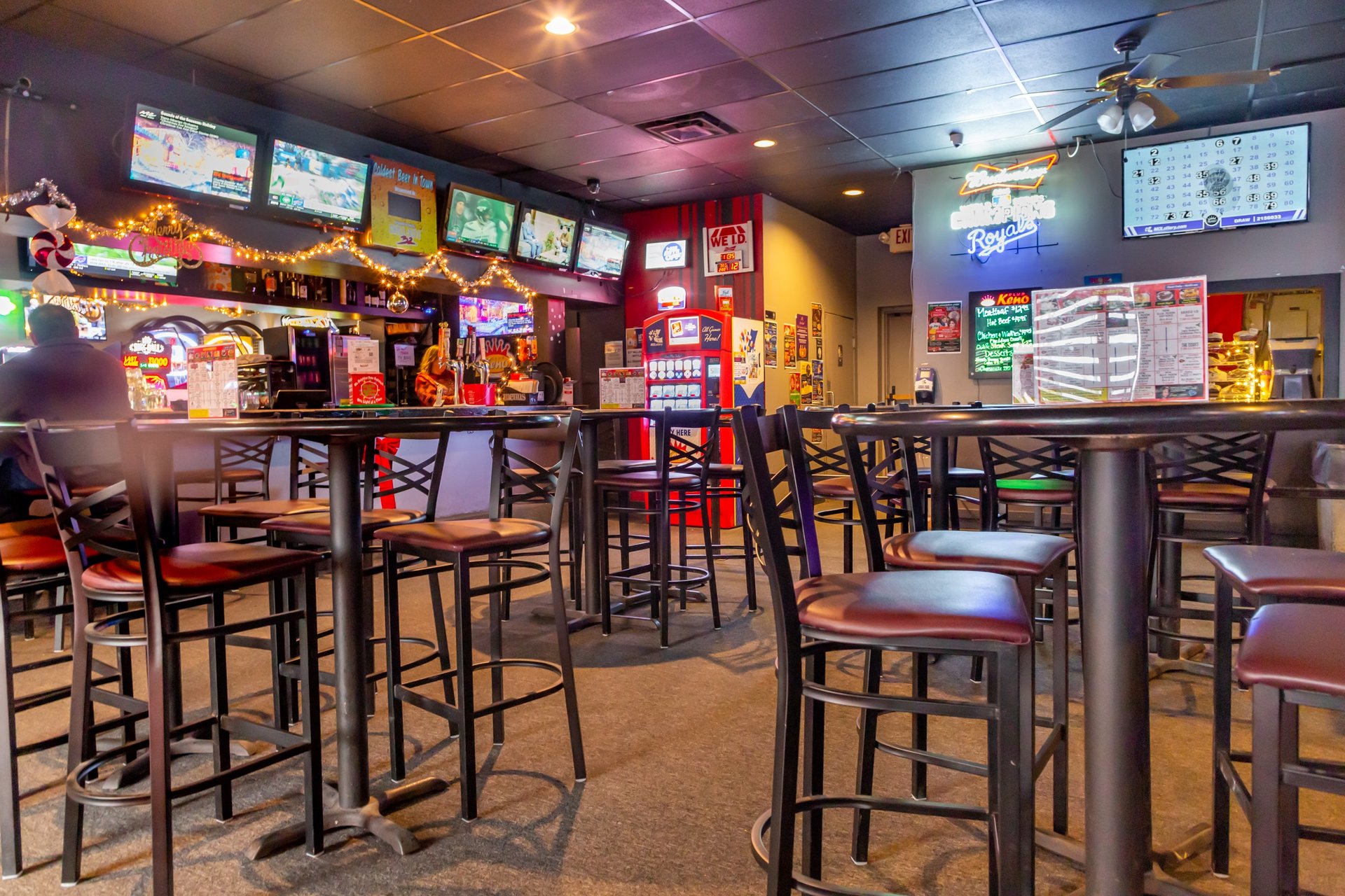 Sports bar and grill discount