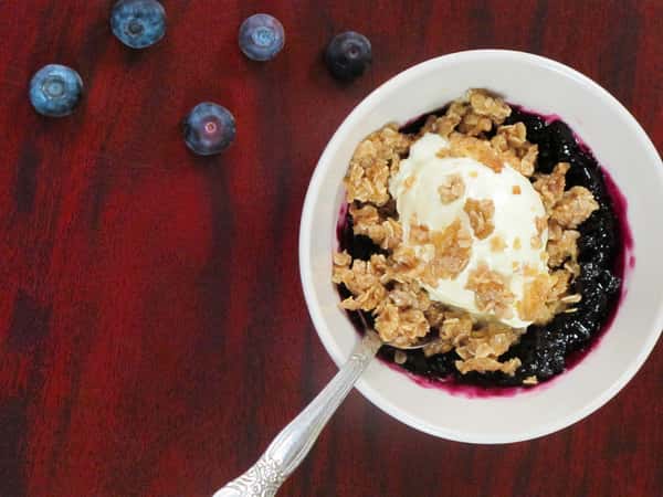 blueberry oat crumble