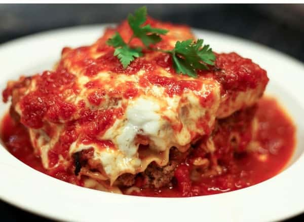 Home Made Lasagna - Dinner Menu - Pat's Italian Restaurant - Italian ...