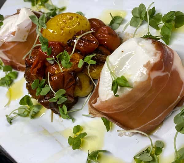 Buratta con Pomodoro