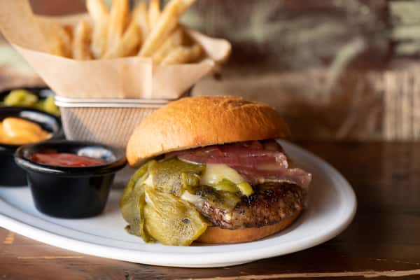 Green Chile Cheeseburger