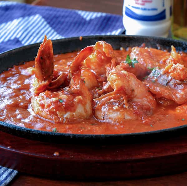 Garides Saganaki