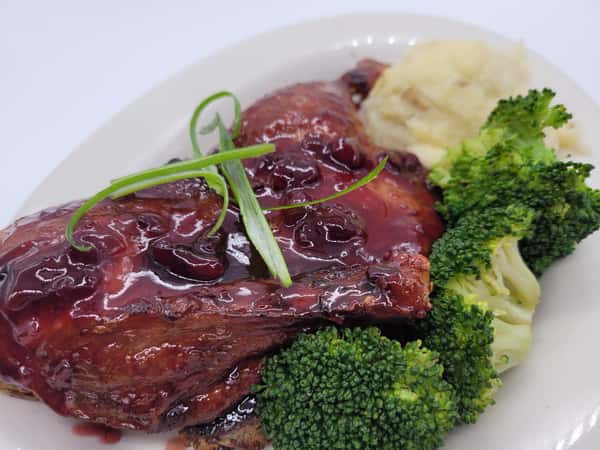 Maple Leaf Farms Roast Duckling