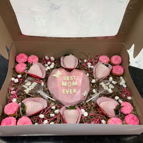 Mothers Day Signature Gift Box! She is done so much for you she Deserves only the BEST !