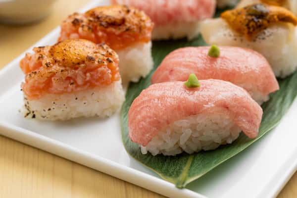 Premium Iki Grab Handrolls