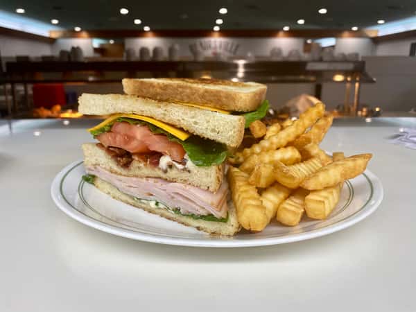 Bell Mountain Club Sandwich