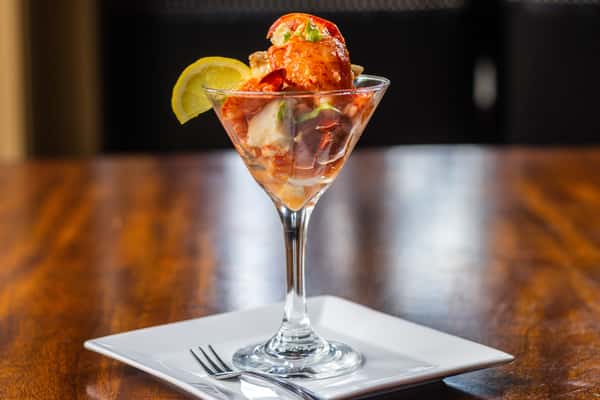 DineIn Menu Lala's In The Lakes Restaurant in Akron, OH