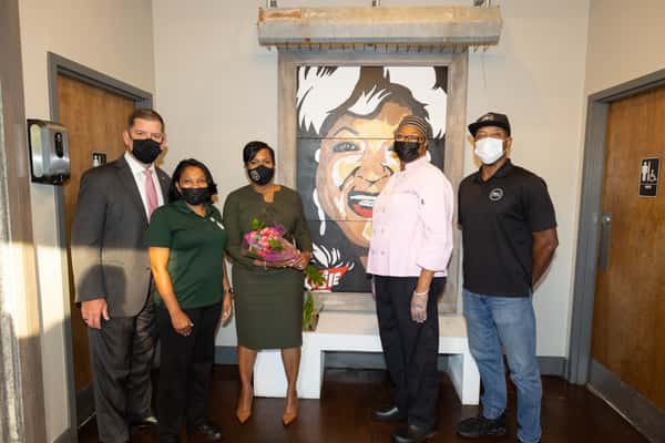 Mayor Keisha Bottom visited us On Breast Cancer Awareness Month 10/13/21