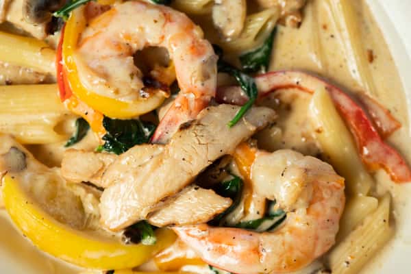 Family Chicken & Shrimp Fiorentina