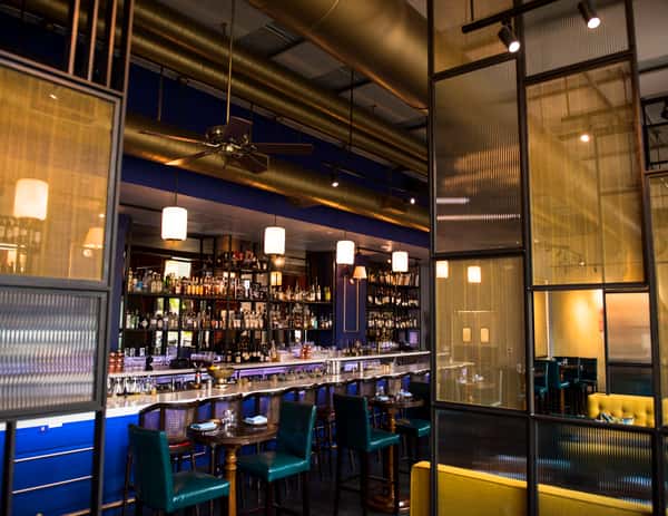 Bar