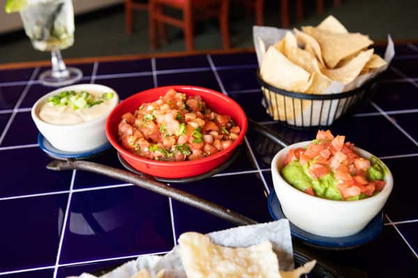 fiesta trio dip