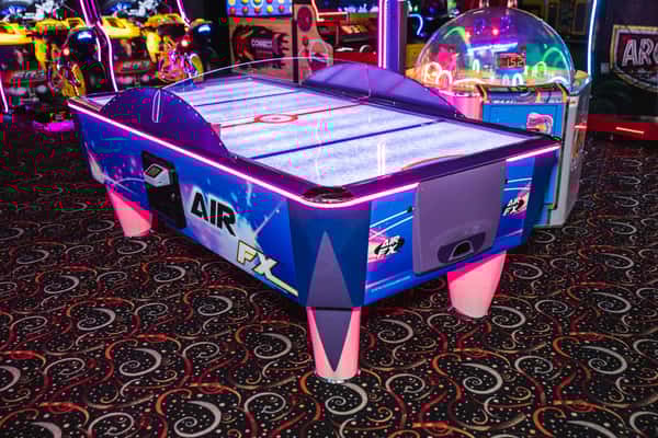 air hockey