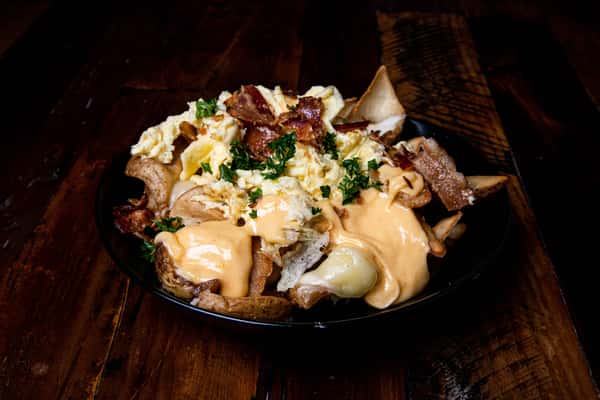 Breakfast Poutine