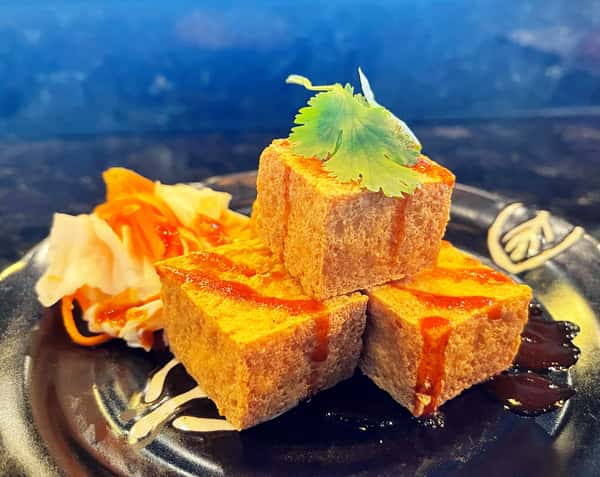 Fried Tofu 炸豆腐 (8 PCS)