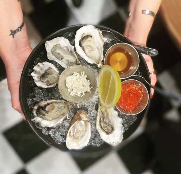 Fresh Oysters