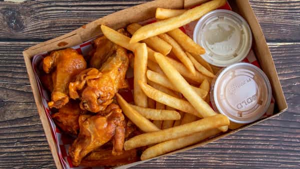 Rancho's Buffalo Chicken Wings