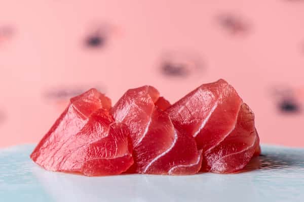 tuna sashimi