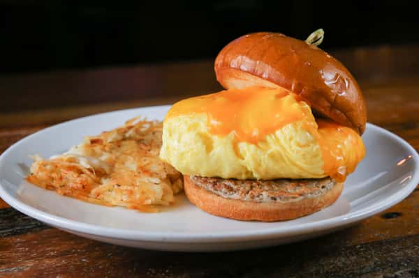 Las Vegas Sporting Life Bar American Restaurant in NV