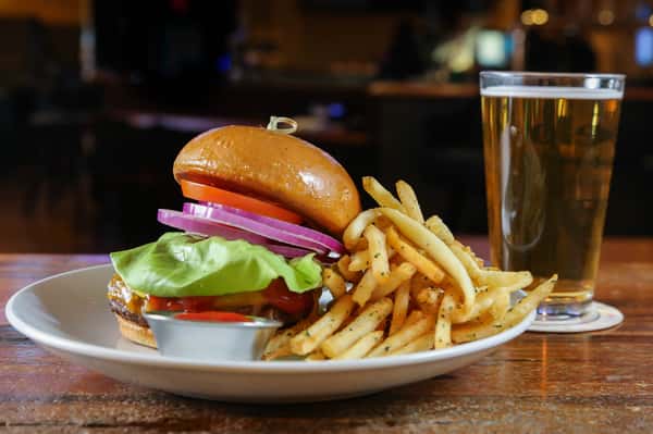 Home Field Sporting Life Bar American Restaurant in NV