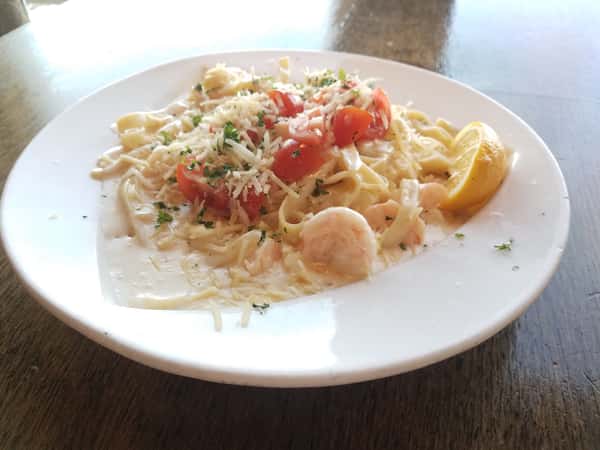 Wahoo's Jumbo Shrimp & Pasta