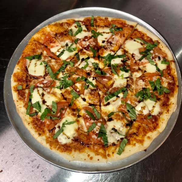 fresh mozzarella pizza